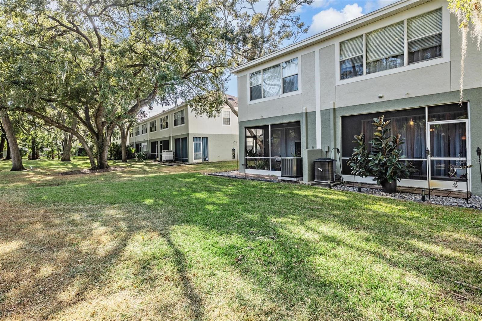 CHELSEA MANOR - Residential