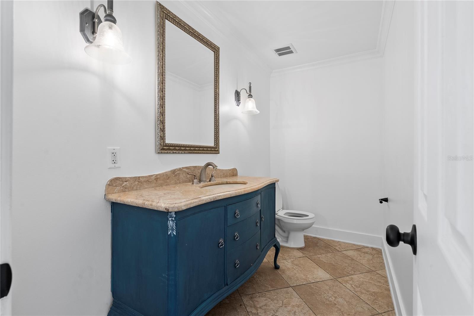 DAVIS ISLANDS PB10 PG52 TO 57 - Residential