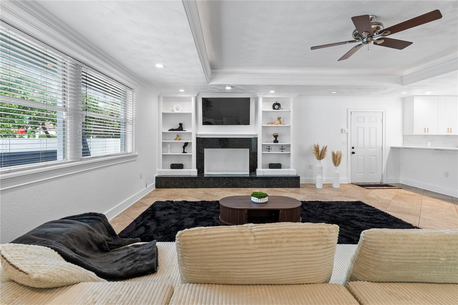 DAVIS ISLANDS PB10 PG52 TO 57 - Residential