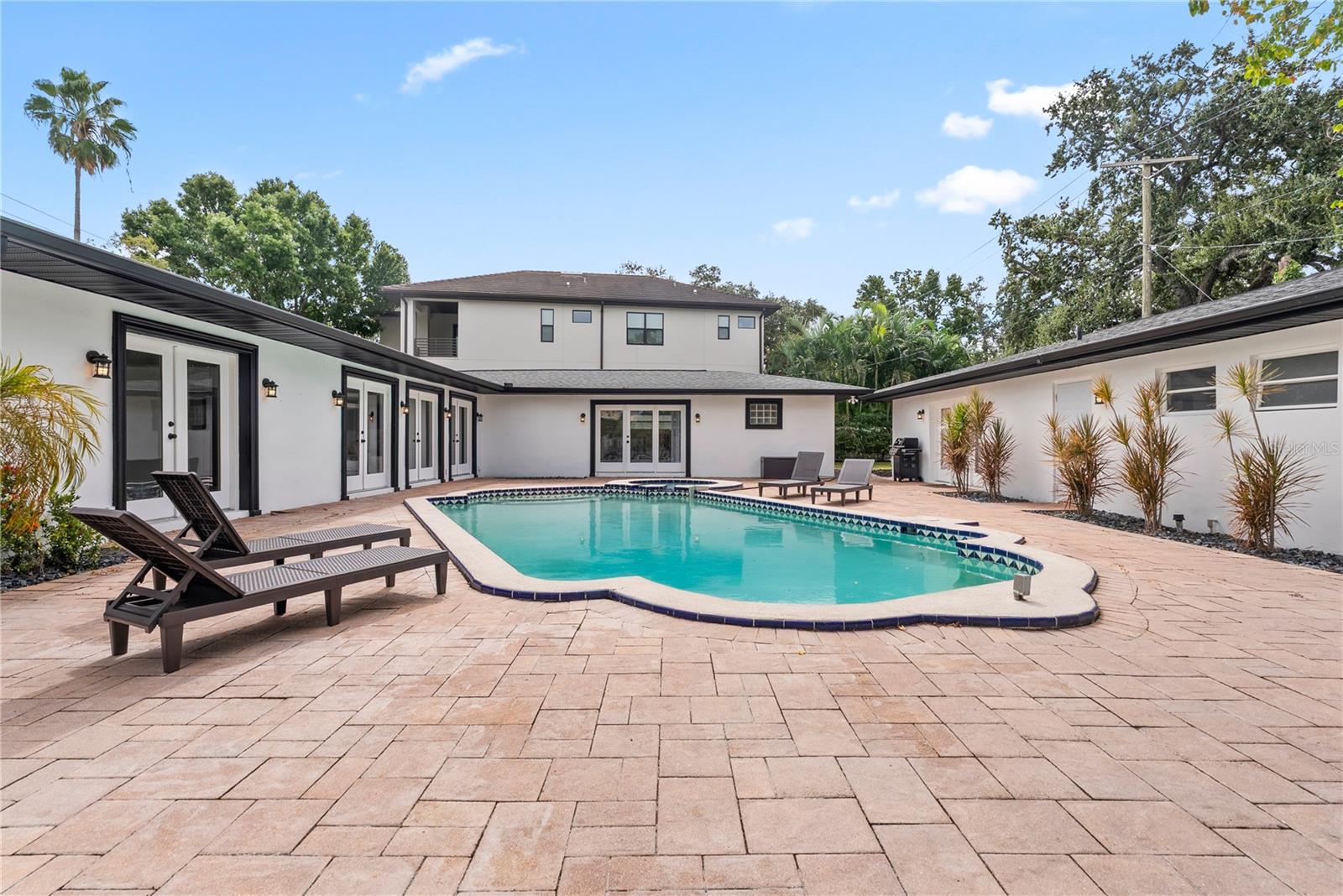 DAVIS ISLANDS PB10 PG52 TO 57 - Residential