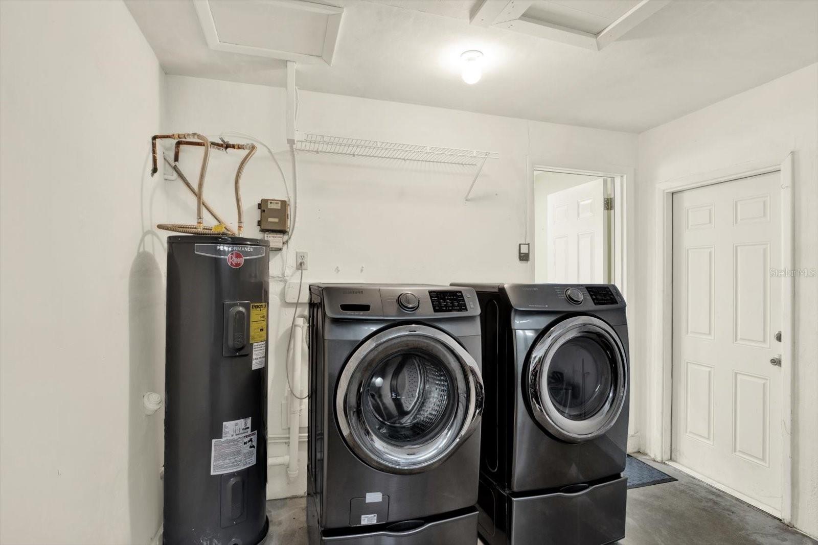 WOODRIDGE ESTATES - Residential