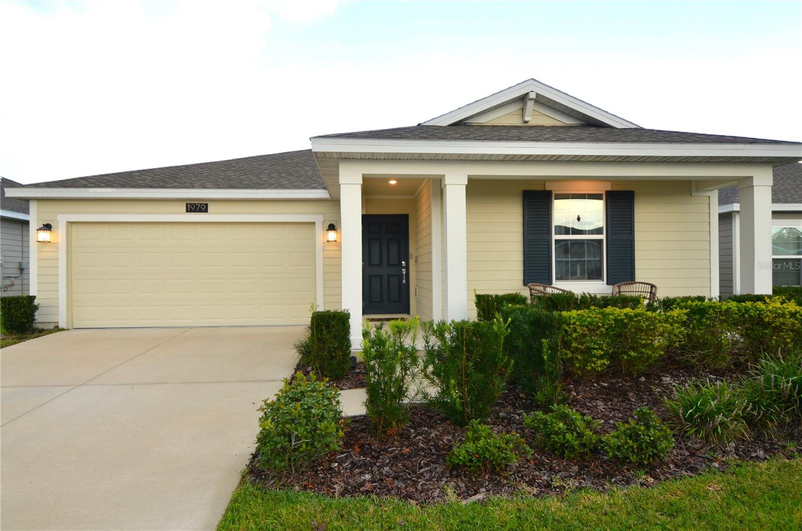 This beautiful 3 bedroom, 2 bathroom home is like new. With a cozy screened in lanai with ceiling fan, spacious lawn with the fence already in place, it is move in ready for enjoying evenings out watching the Florida sunset.
With quartz counter tops, and grey tile backsplash, the kitchen is a stylized and effective area that opens up to the dining room and living room creating a space that is great for entertaining.
Located in the Storey Creek neighborhood of Kissimmee, this community offers great fun and useful amenities like a neighborhood pool, gym, playground, basketball courts, tennis courts, soccer field, club house and dog park. Lawn care is also included in the HOA fees.