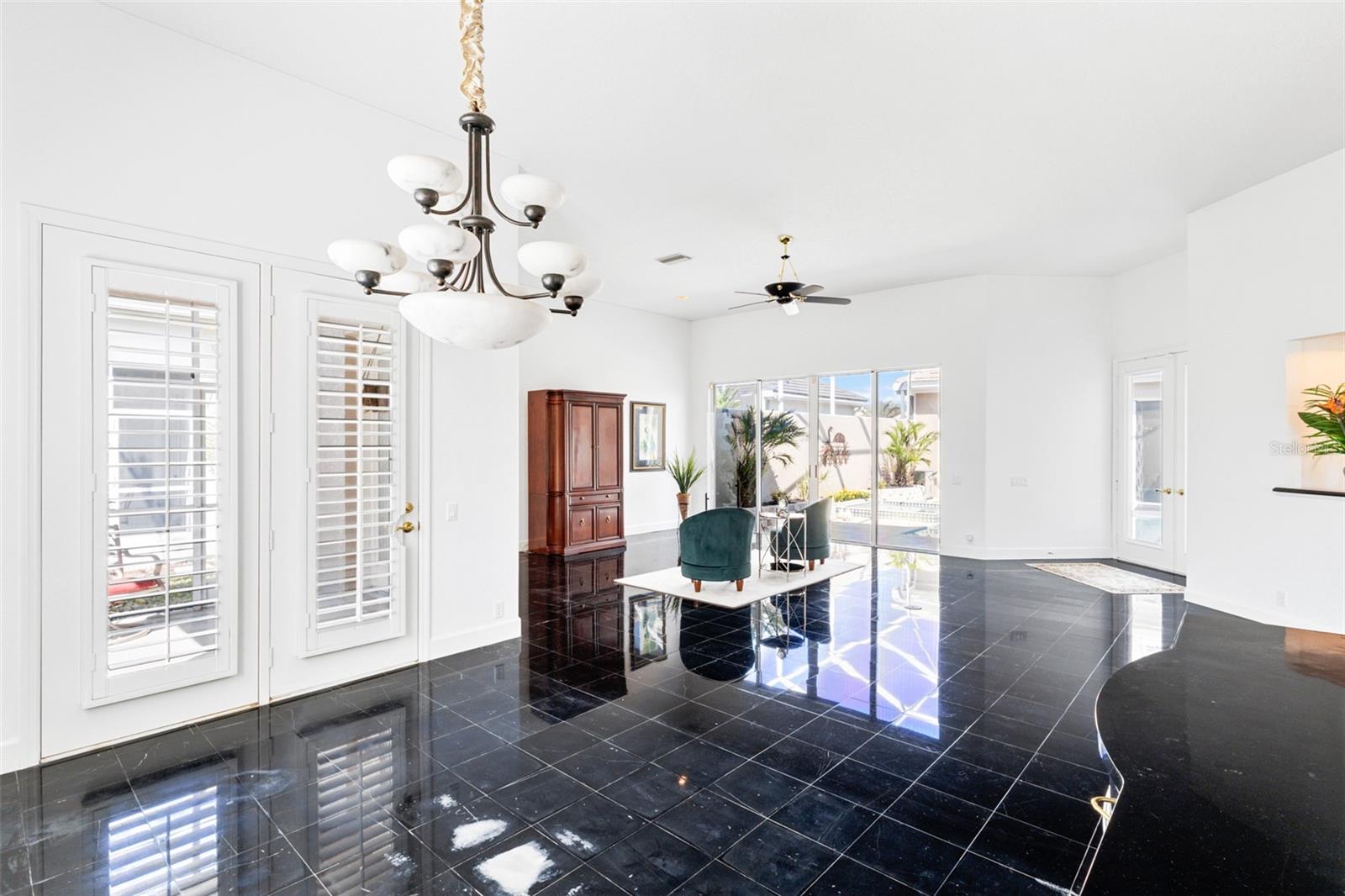 ROSEDALE 1 - Residential