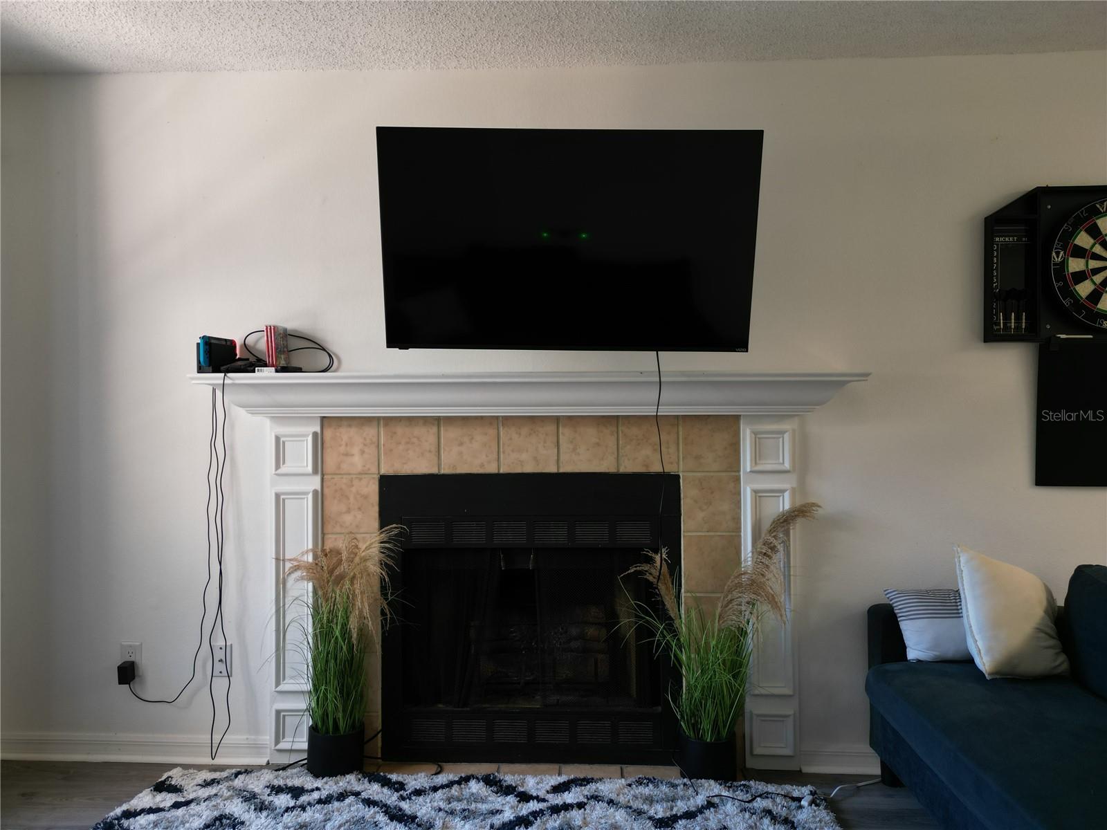 NORTH OAKS CONDO III - Residential