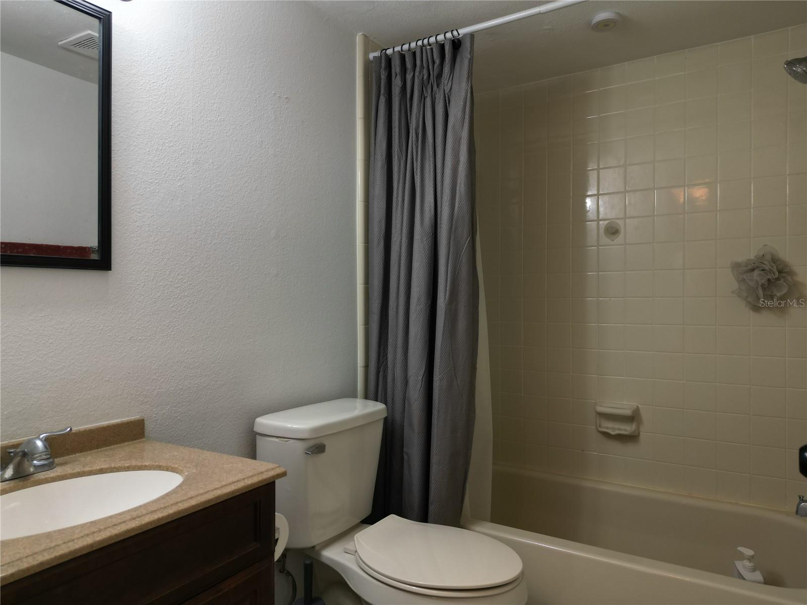 NORTH OAKS CONDO III - Residential