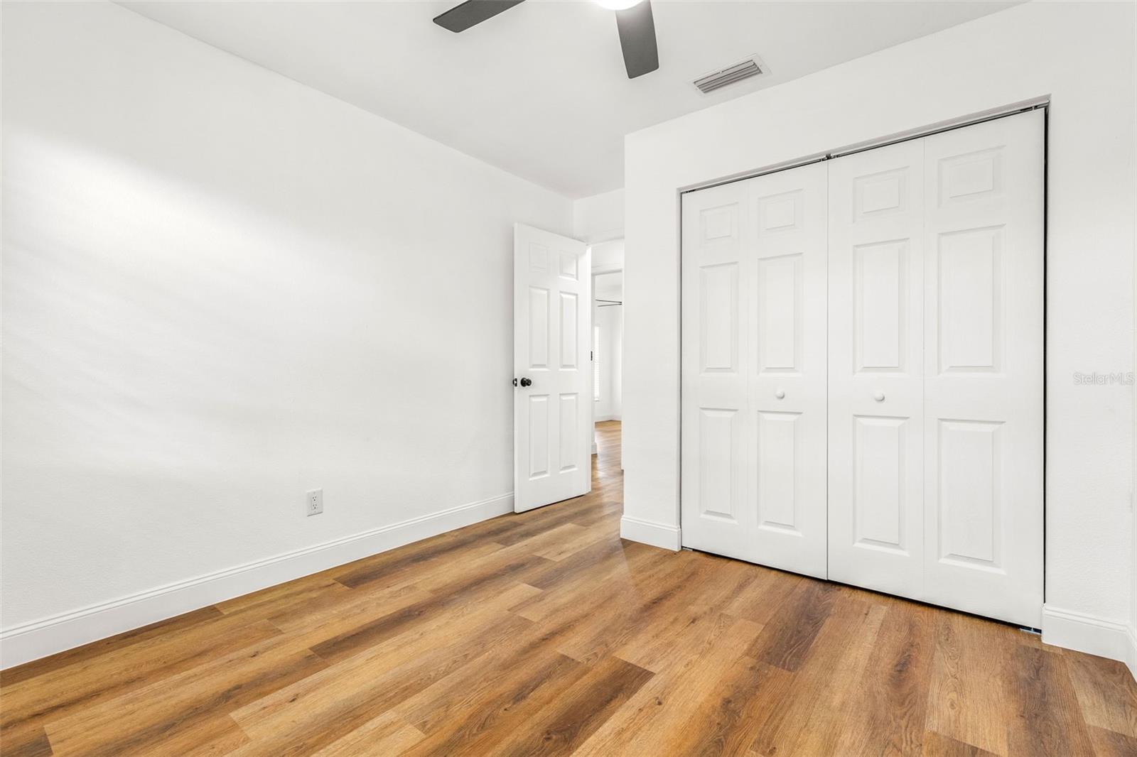 TRENTWOOD MANOR - Residential