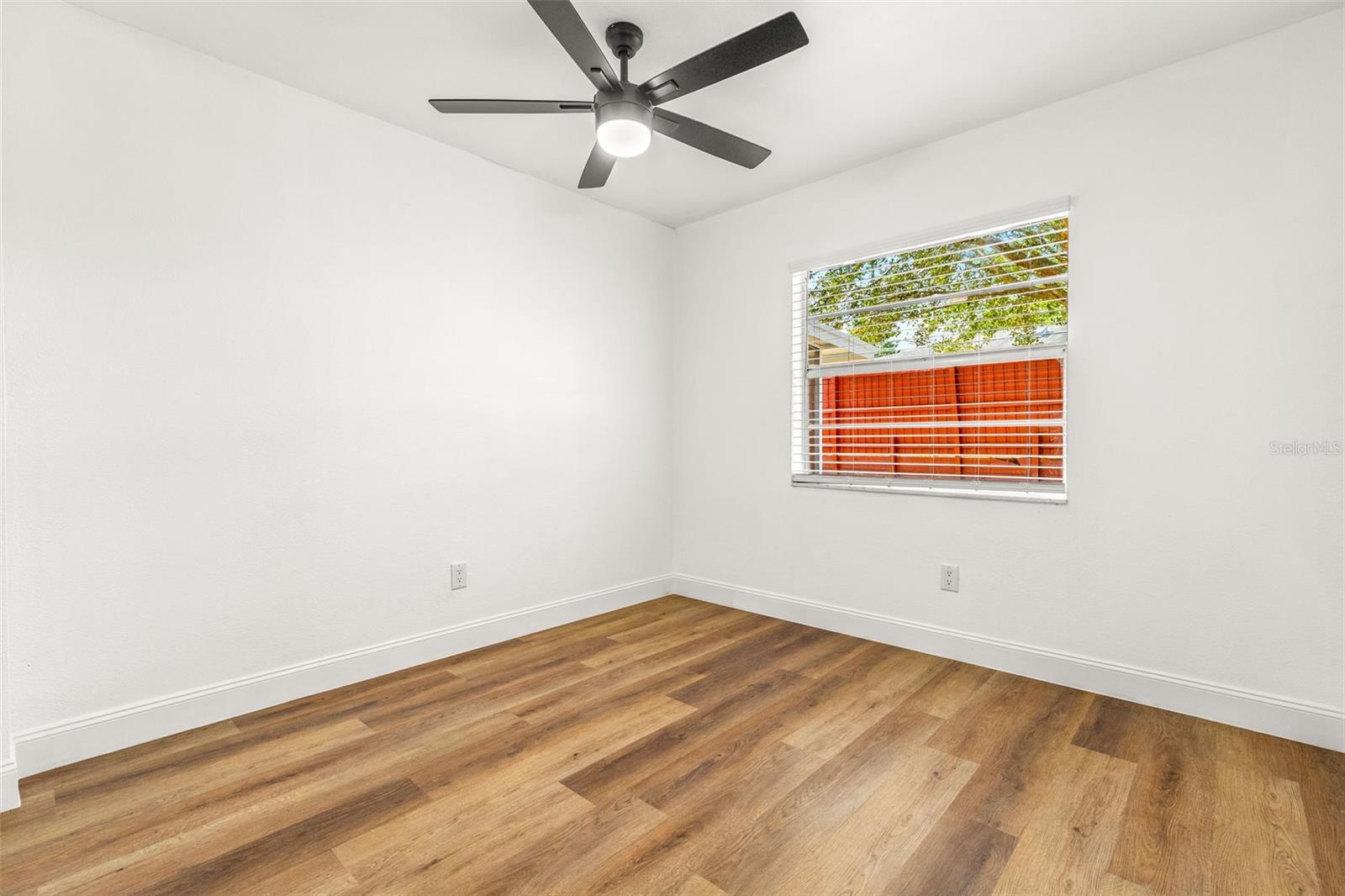 TRENTWOOD MANOR - Residential