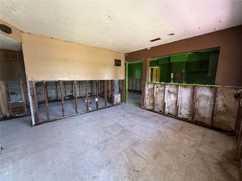 Photo of 6213 Tavendale Drive, Orlando, FL 32809 (MLS # O6425847)