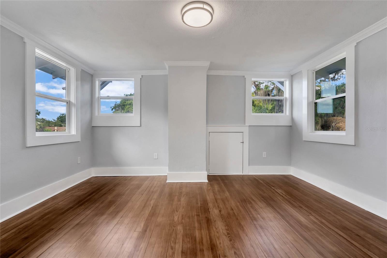 LEESBURG GAMBLE COTTRELL - Residential Lease