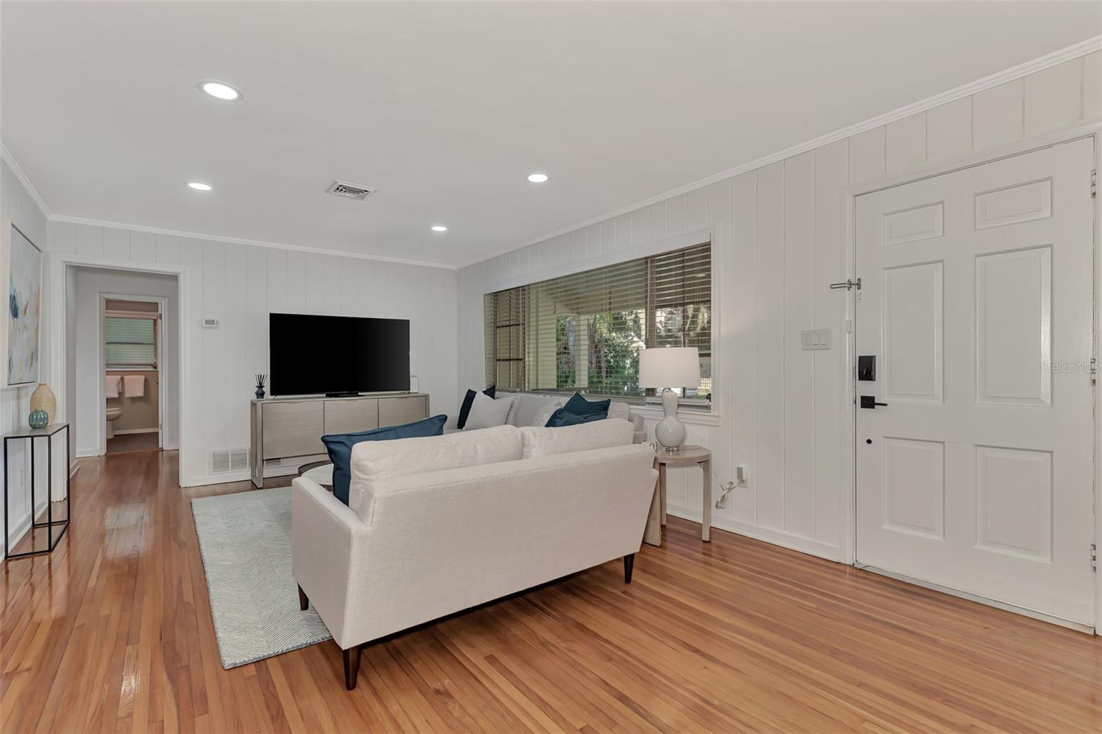MIDWOOD MANOR - Residential Lease