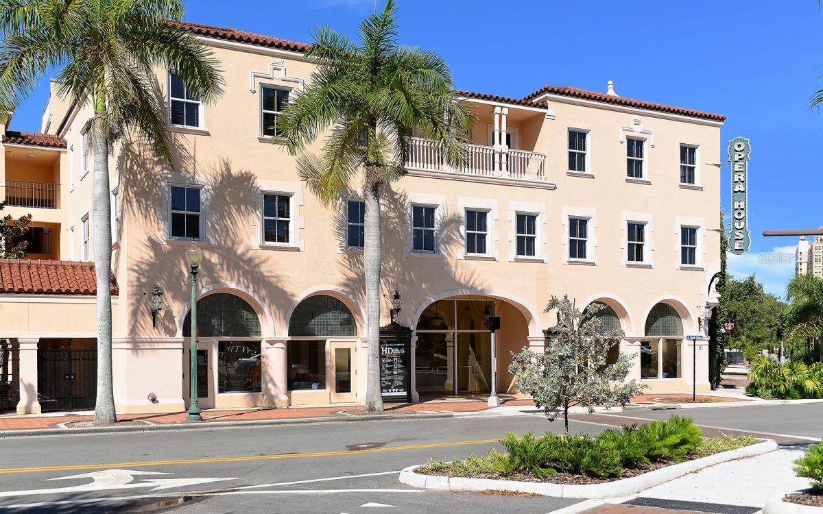 MIDWOOD MANOR - Residential Lease