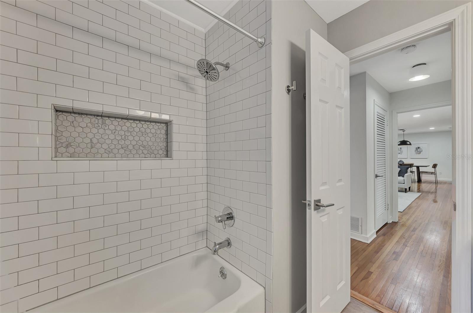 MIDWOOD MANOR - Residential Lease