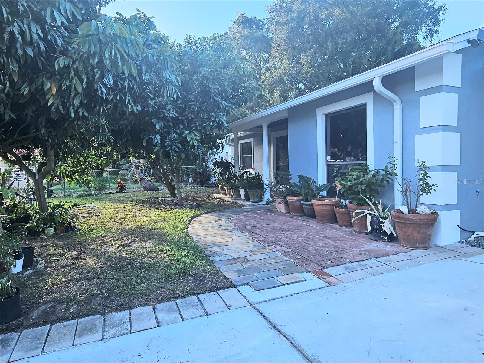 2815 FIELDCREST COURT