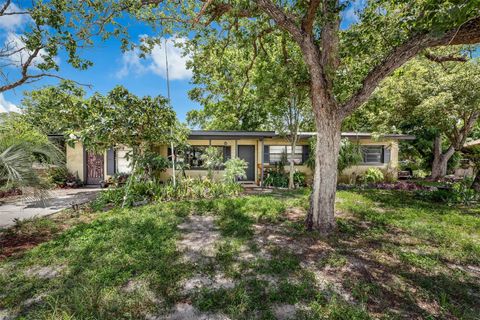 905 FLEWELLING AVENUE OCOEE FL 34761