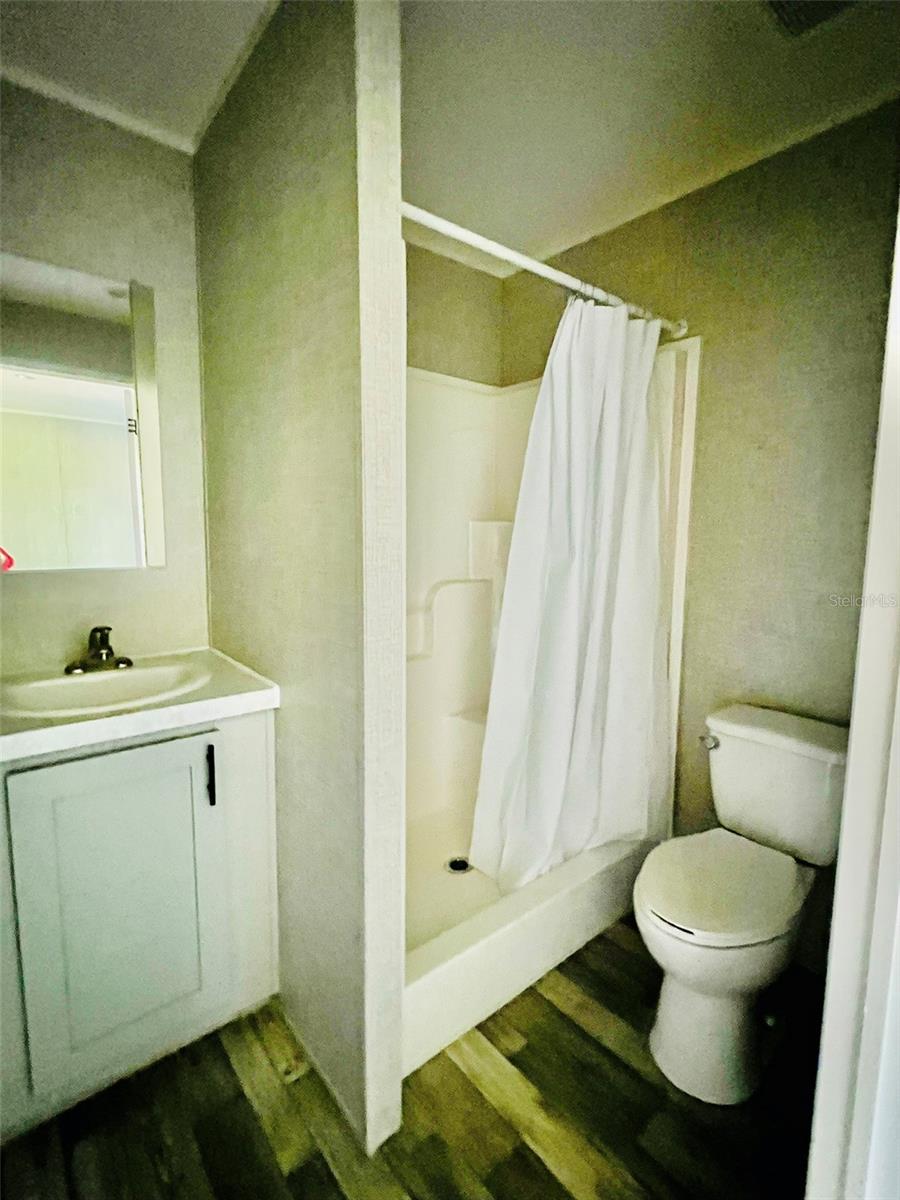 GOLDEN PARADISE - Residential