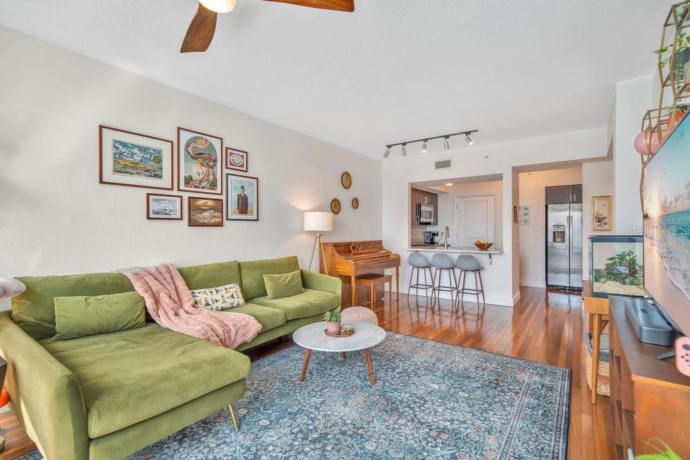 WAVERLY/LK EOLA - Residential