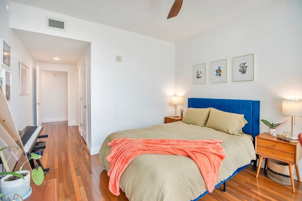 WAVERLY/LK EOLA - Residential