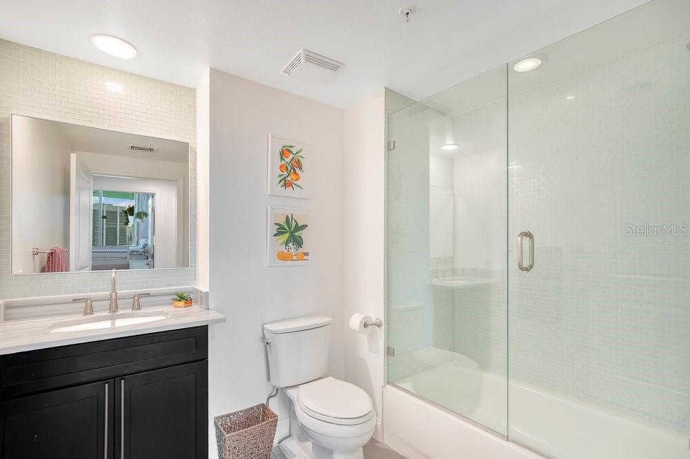 WAVERLY/LK EOLA - Residential