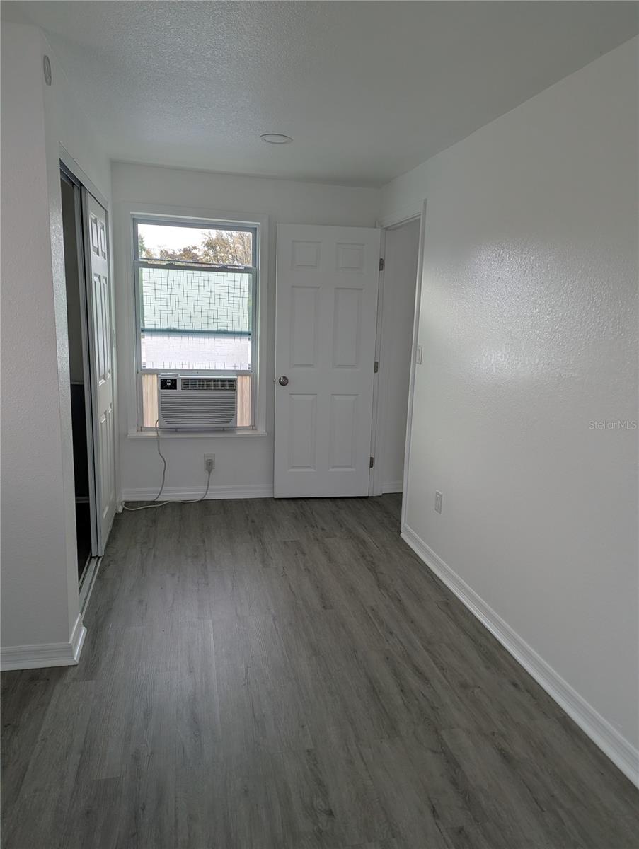 832 14TH STREET N 1/2