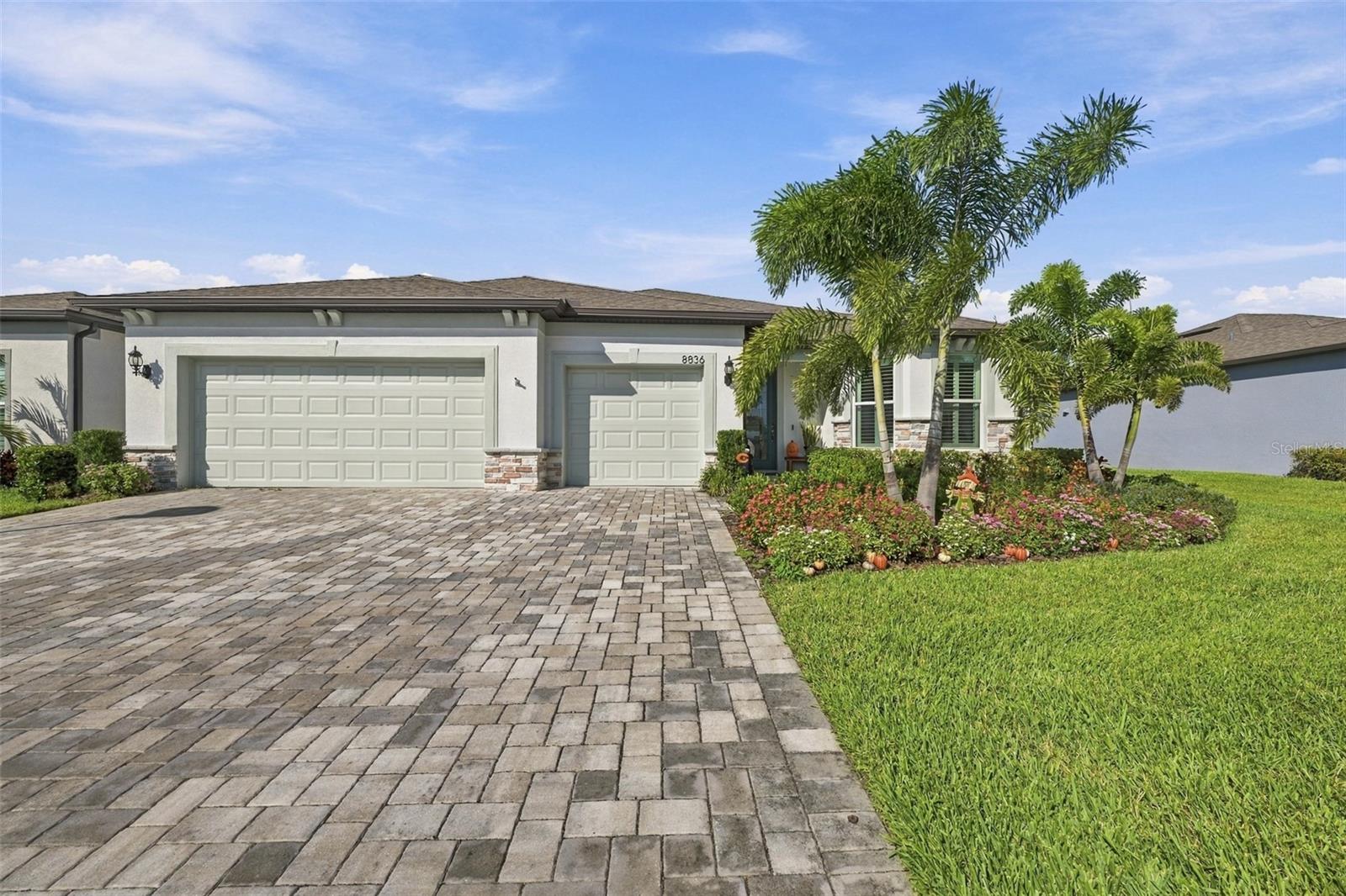 8836 COASTAL KEY WAY