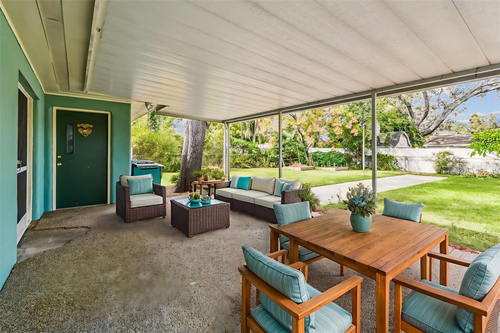 GOLFLAND OF TAMPAS NORTH SIDE - Residential