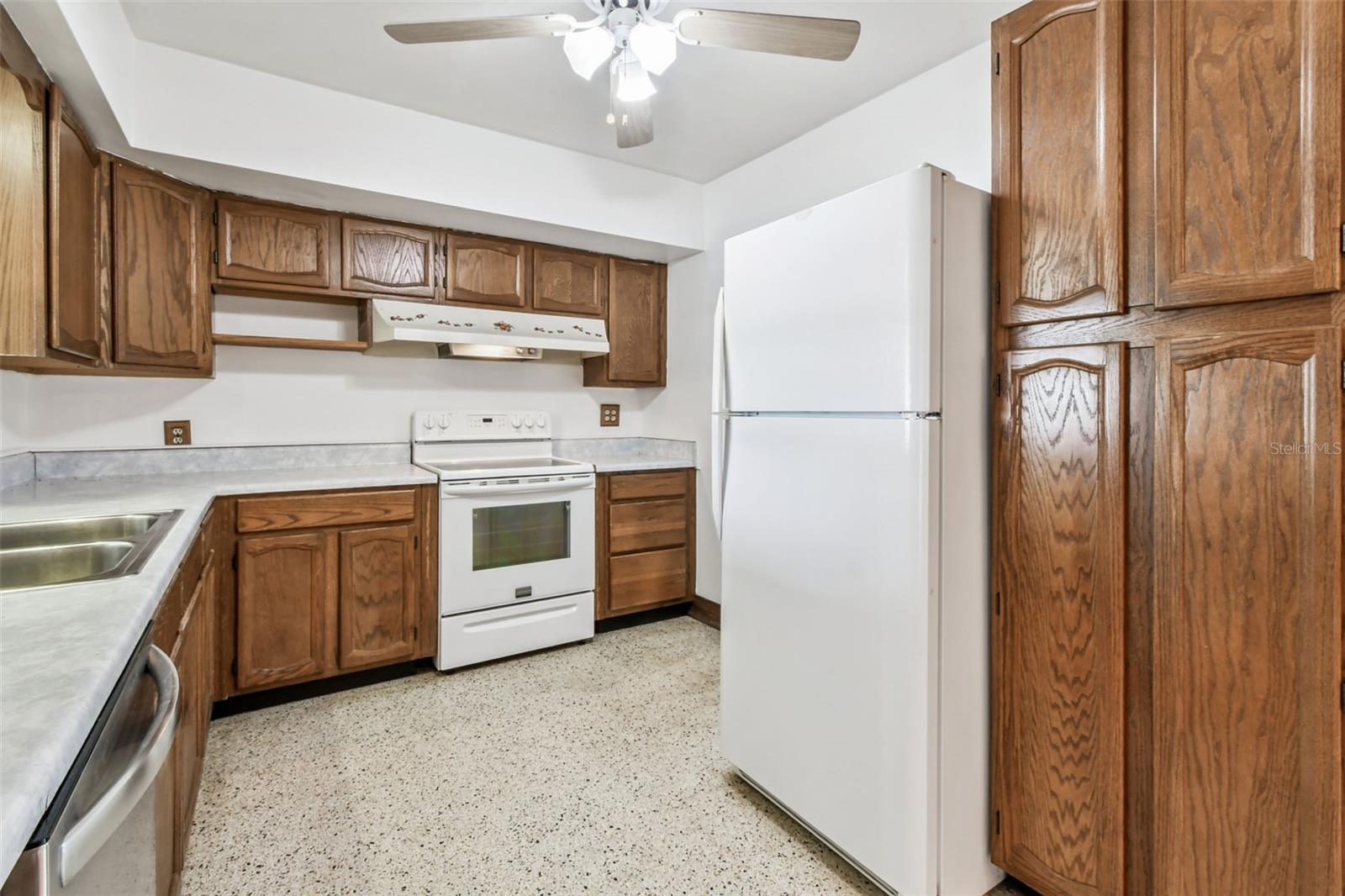 GOLFLAND OF TAMPAS NORTH SIDE - Residential