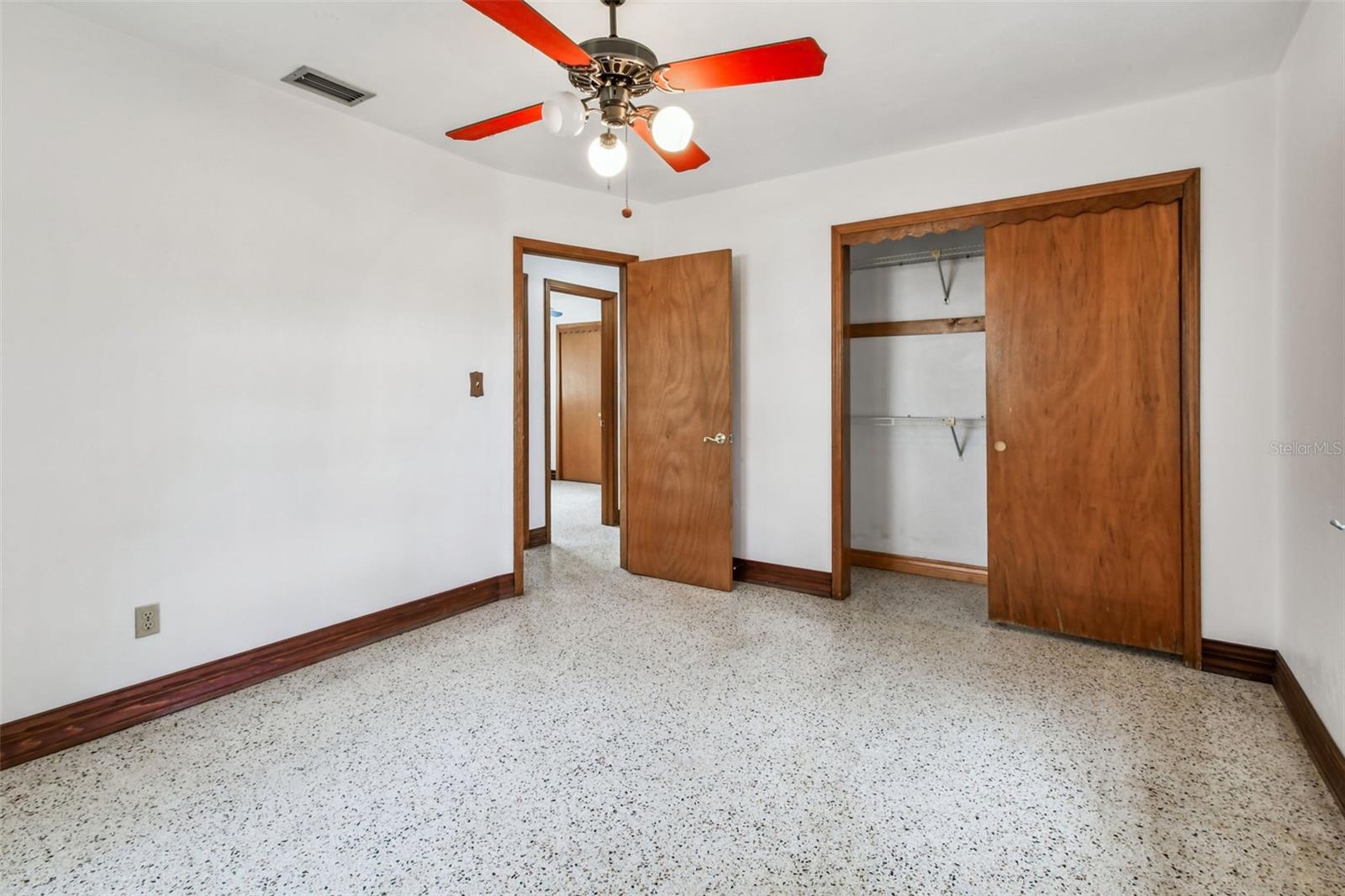 GOLFLAND OF TAMPAS NORTH SIDE - Residential