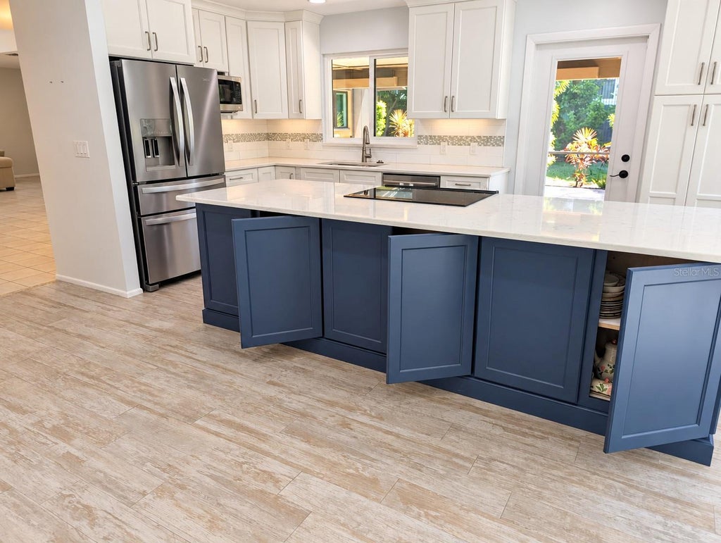 Photo of 1309 Water Oak Way N, Bradenton, FL 34209 (MLS # A4705658)