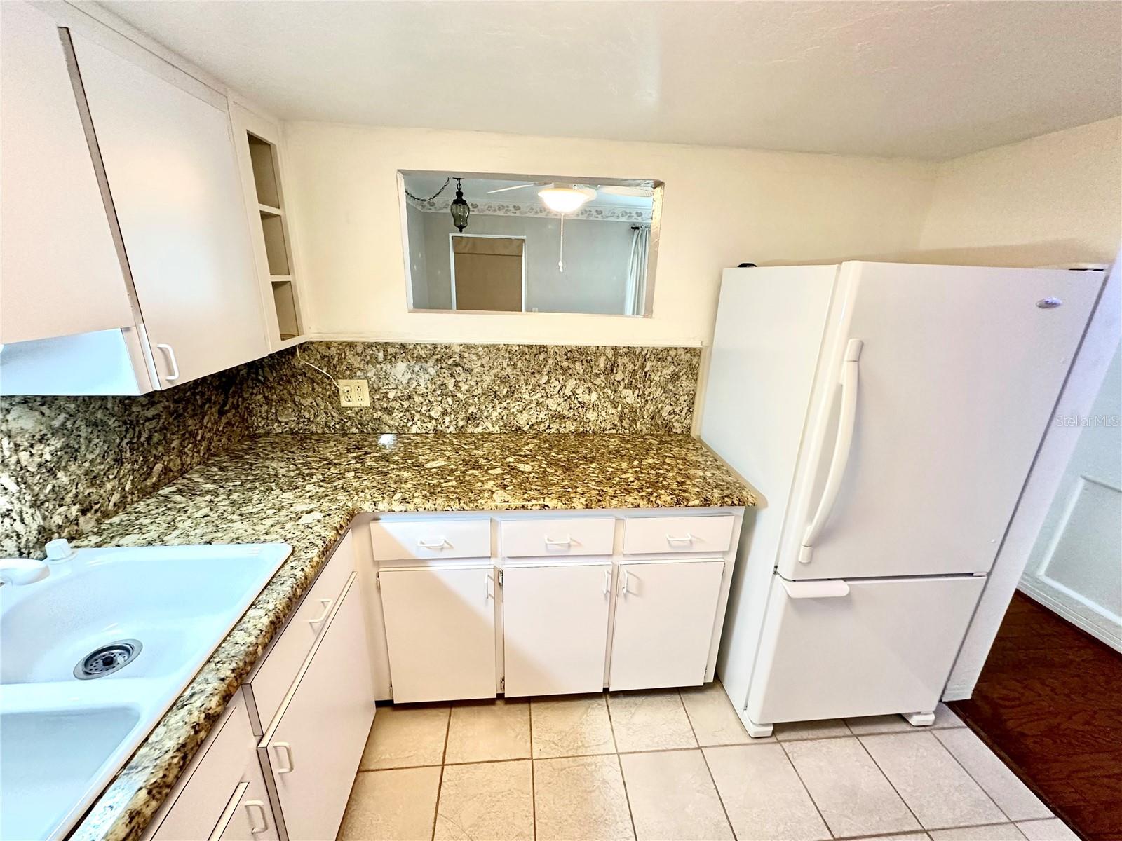 ON TOP OF THE WORLD - Residential