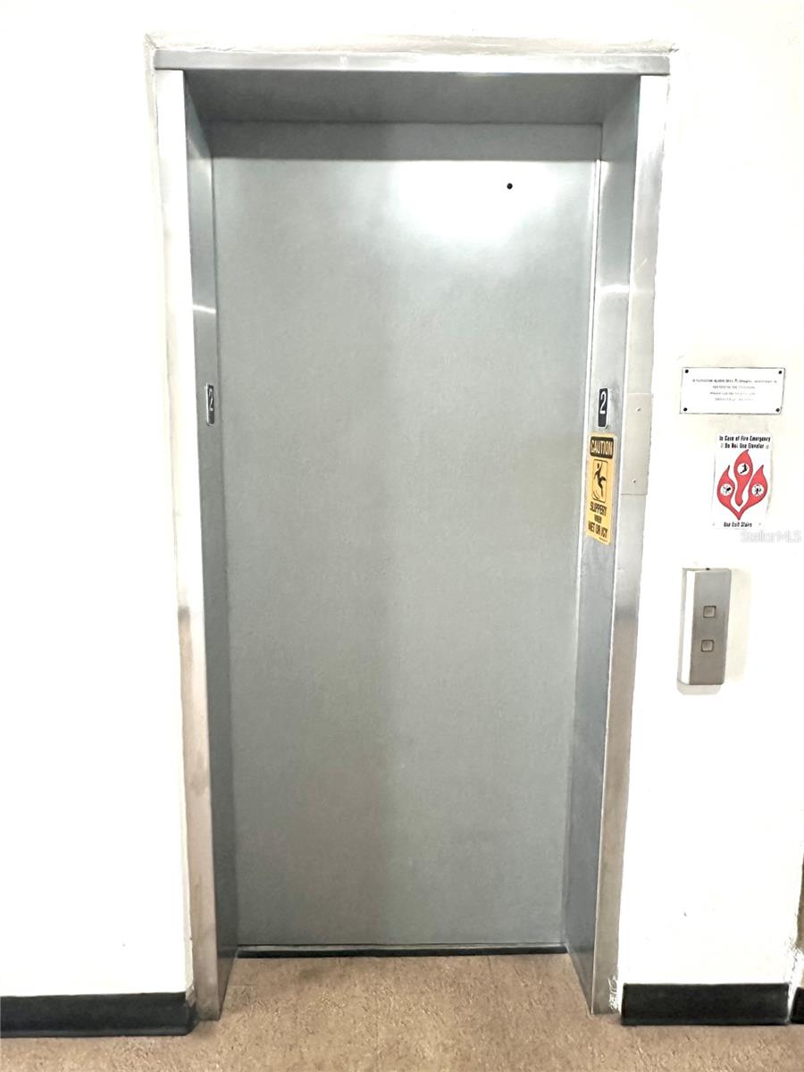 ON TOP OF THE WORLD - Residential