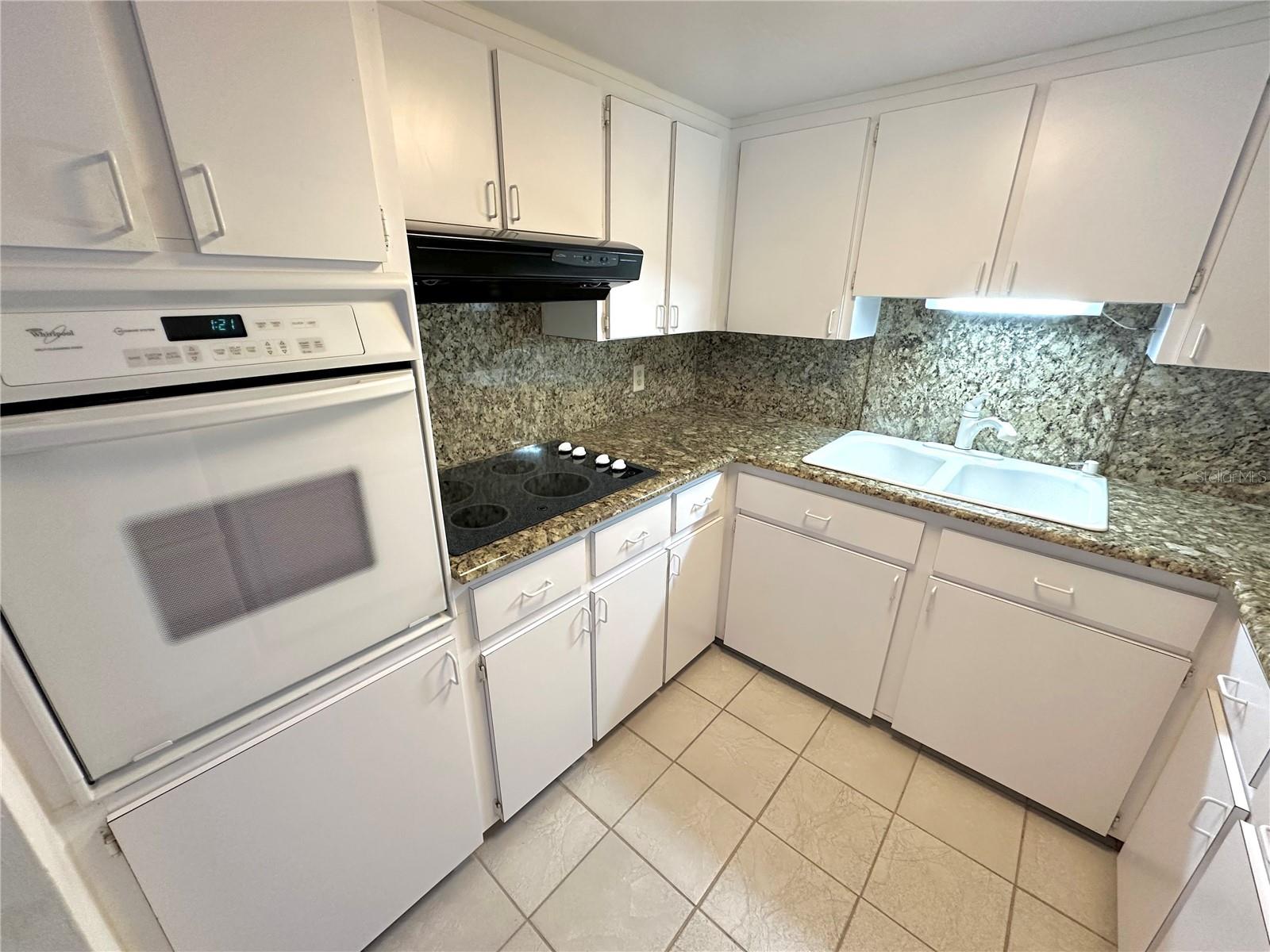 ON TOP OF THE WORLD - Residential