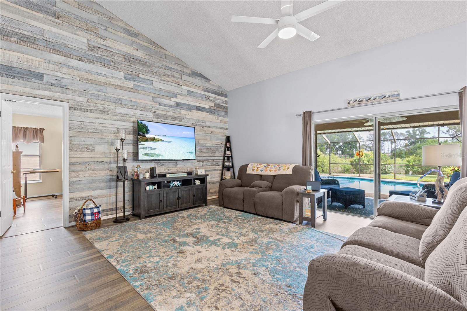 WOOD VIEW AT MEADOW OAKS - Residential