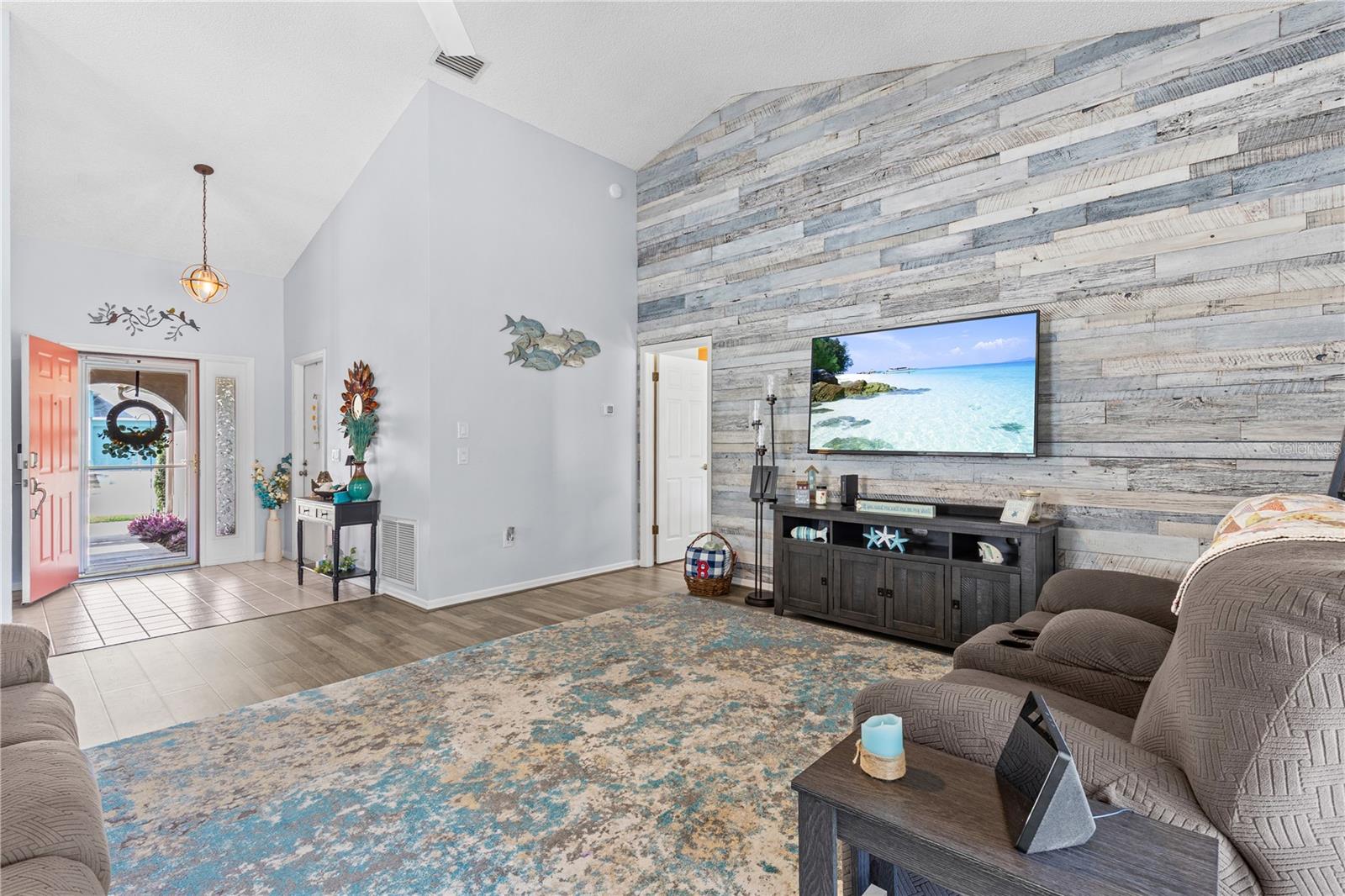 WOOD VIEW AT MEADOW OAKS - Residential