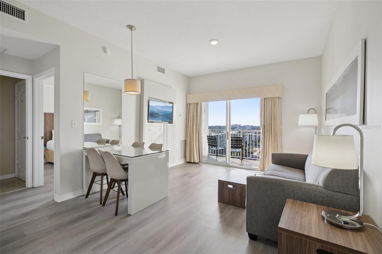 POINT ORLANDO RESORT CONDOMINIUM PHASE 1 9512/3560 - Residential