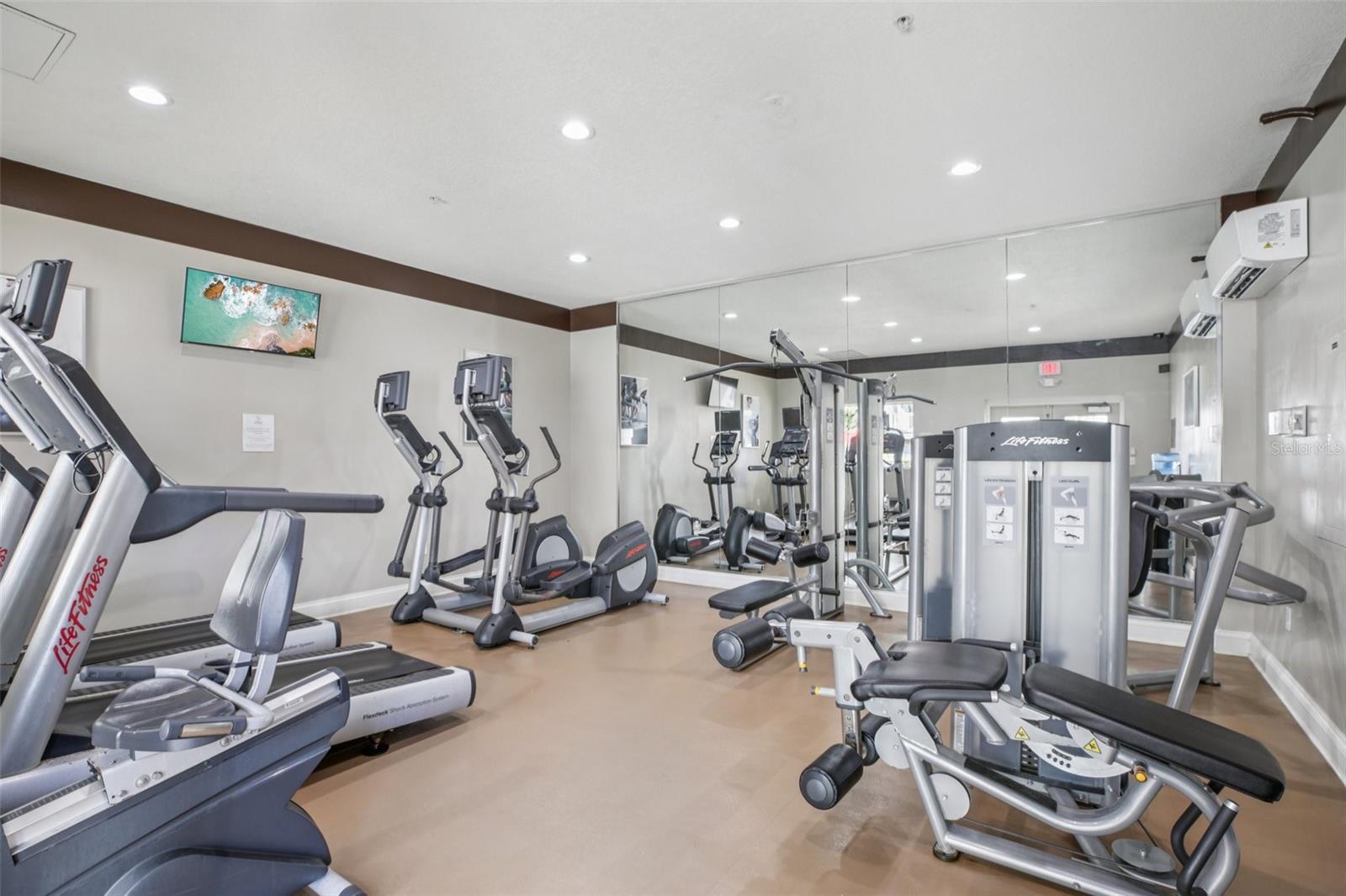 POINT ORLANDO RESORT CONDOMINIUM PHASE 1 9512/3560 - Residential