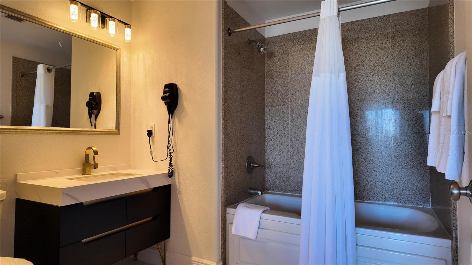 Casas a venda 3 - Jen Dantas 13415 BLUE HERON BEACH DRIVE 601