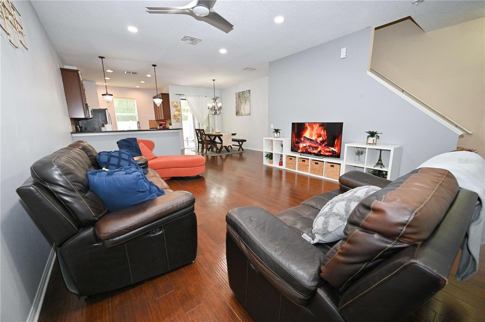 SOUTH HAMPTON - Residential Lease