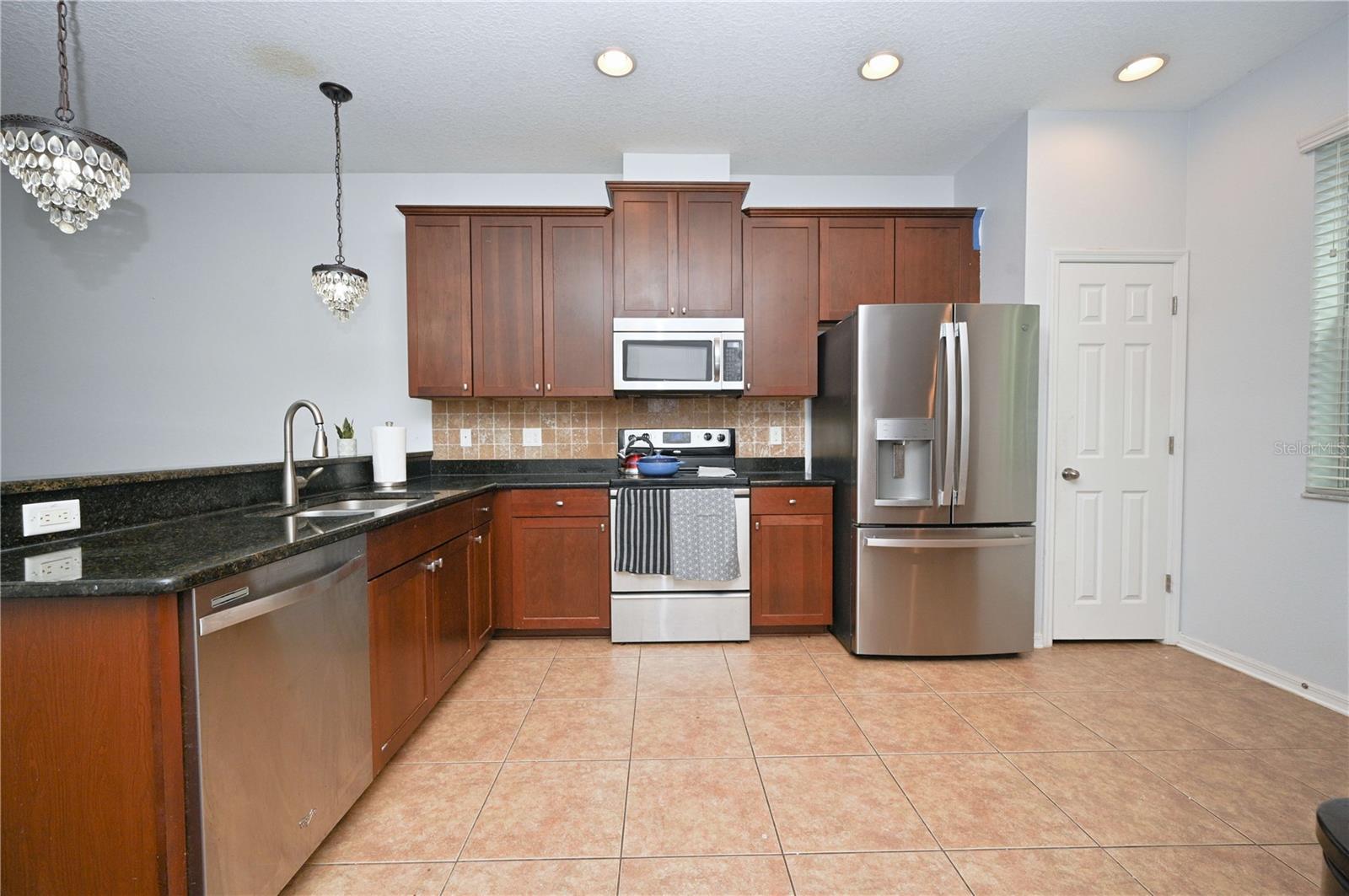 SOUTH HAMPTON - Residential Lease