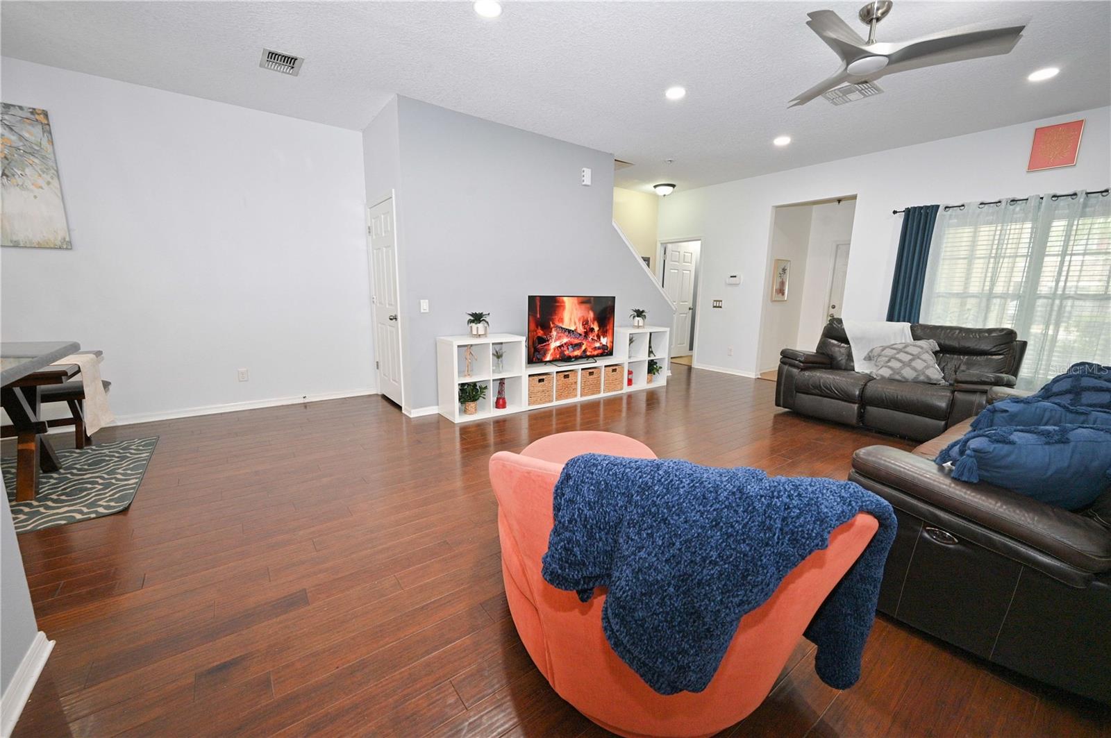 SOUTH HAMPTON - Residential Lease