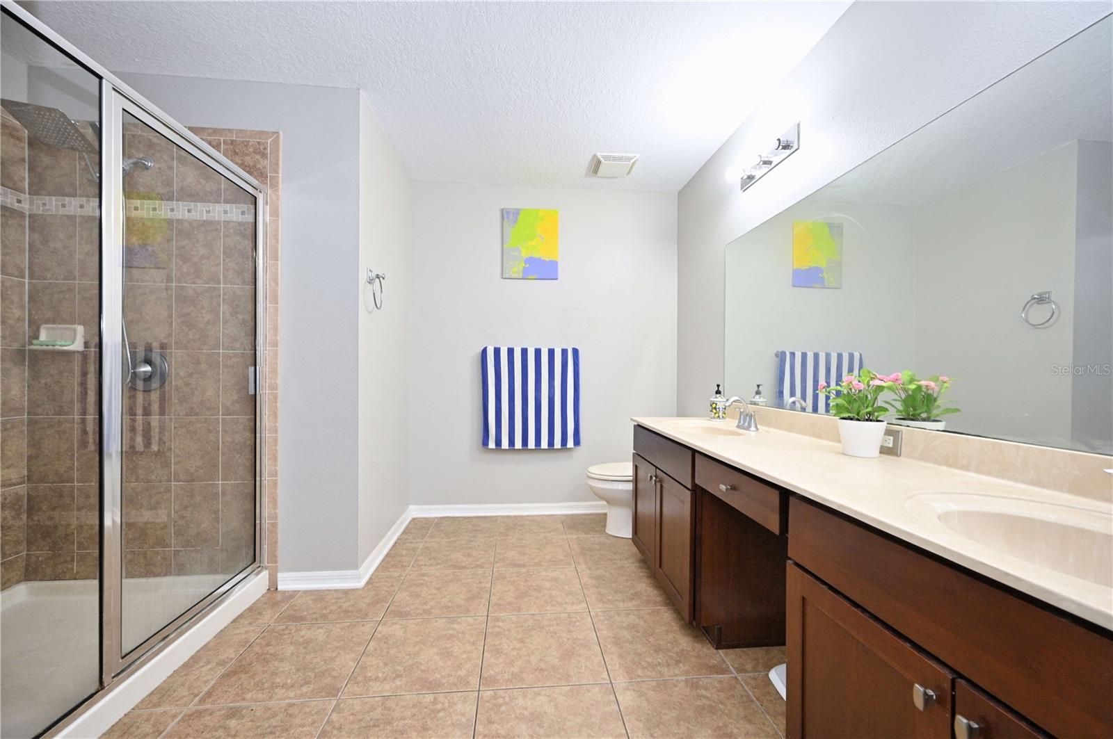 SOUTH HAMPTON - Residential Lease