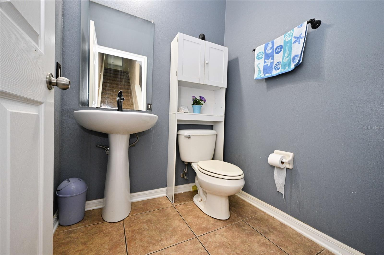 SOUTH HAMPTON - Residential Lease