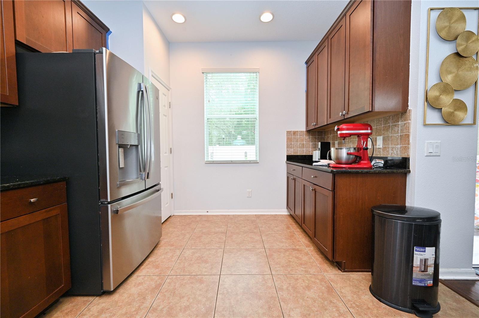 SOUTH HAMPTON - Residential Lease