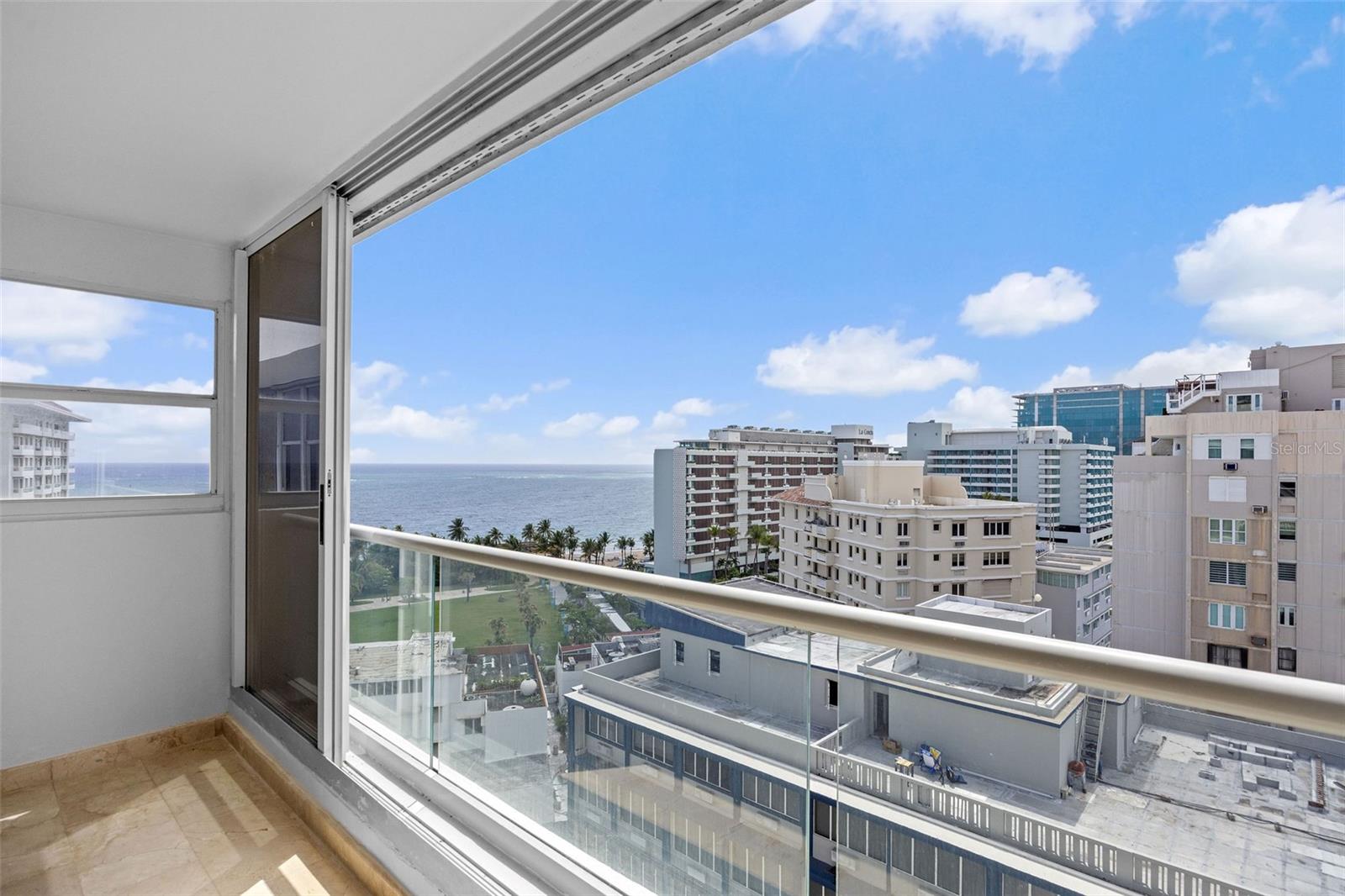 LAGUNA TERRACE - Residential