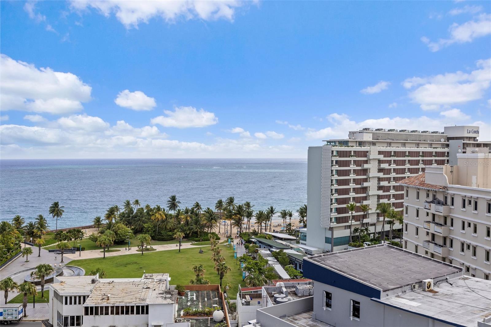 LAGUNA TERRACE - Residential