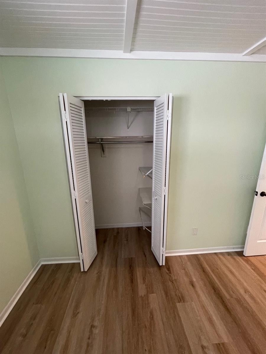 SPANISH PARK 1ST ADD - Residential Lease