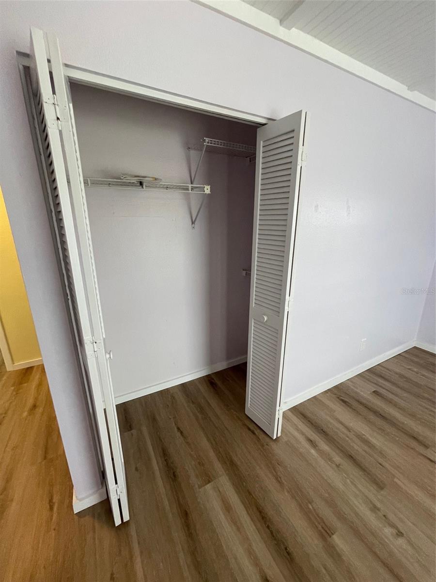 SPANISH PARK 1ST ADD - Residential Lease