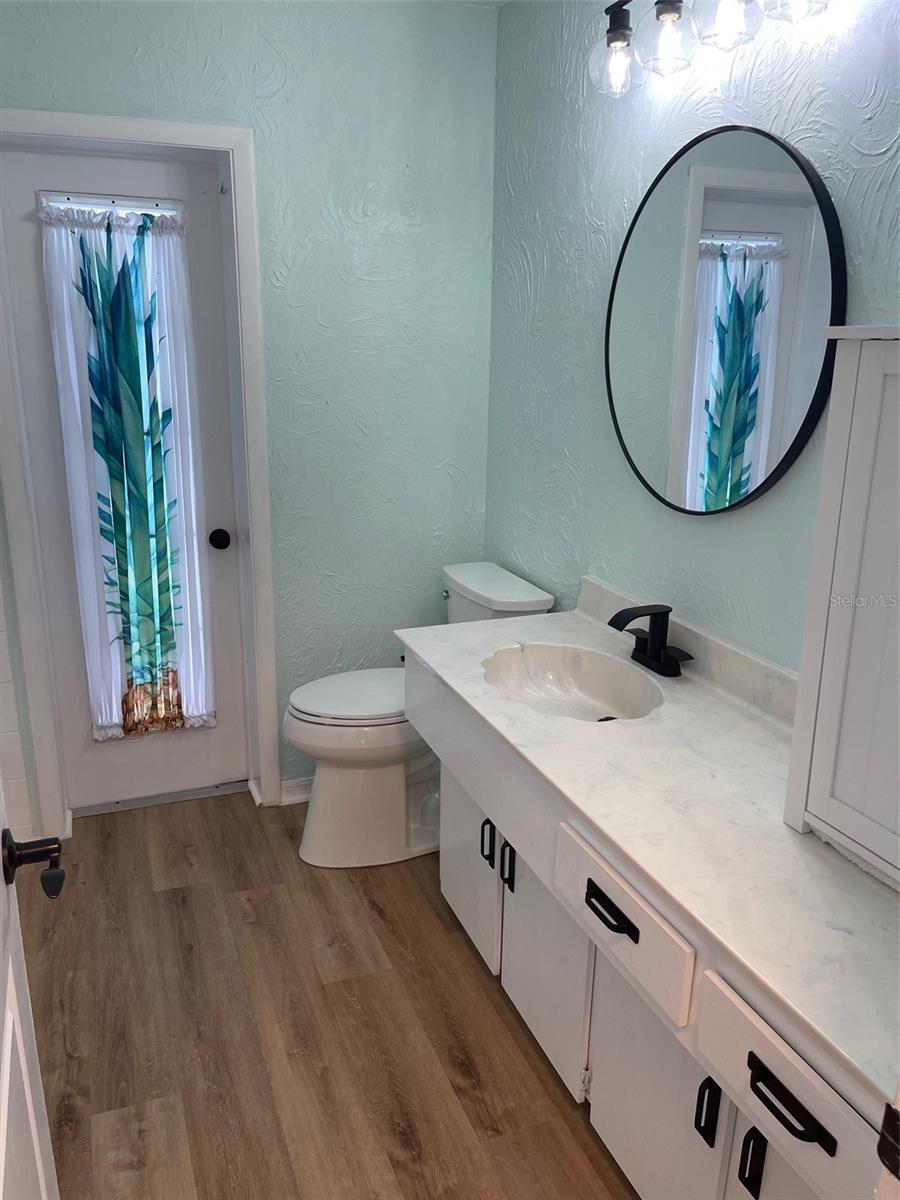 SPANISH PARK 1ST ADD - Residential Lease