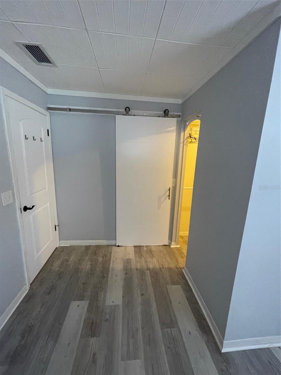 SPANISH PARK 1ST ADD - Residential Lease