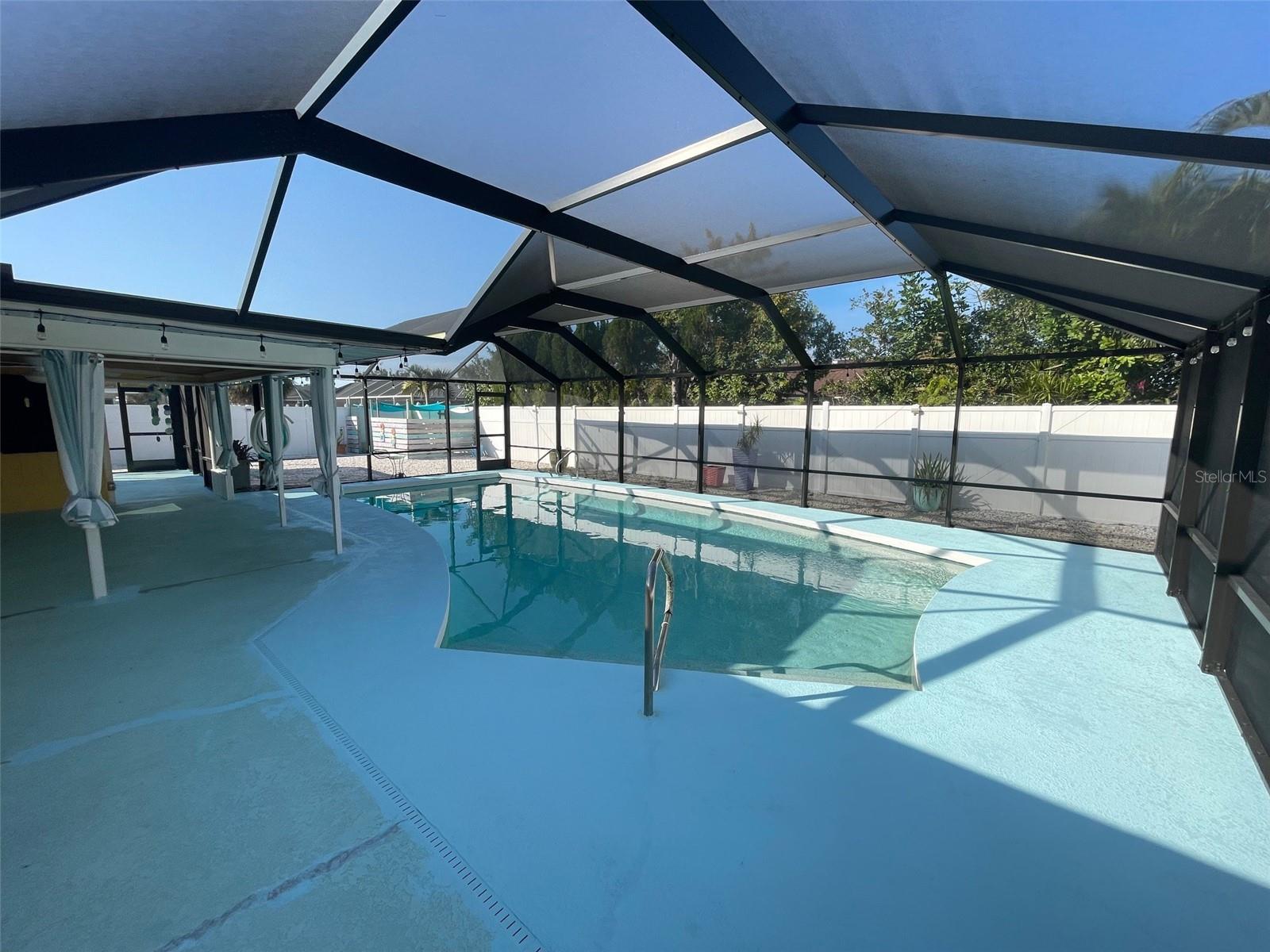 SPANISH PARK 1ST ADD - Residential Lease