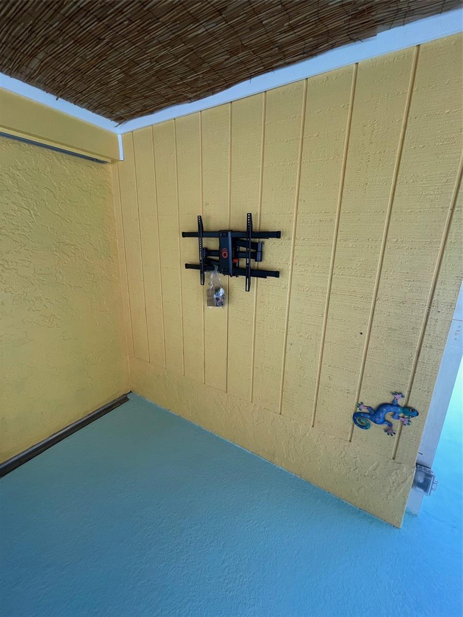 SPANISH PARK 1ST ADD - Residential Lease